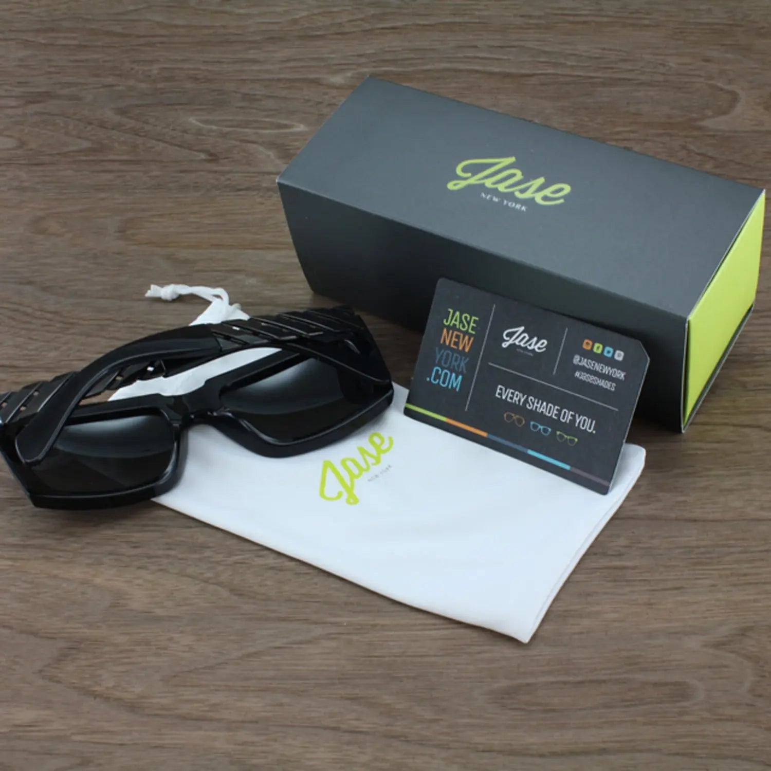 Jase New York Casero Sunglasses Mint Green Cherry