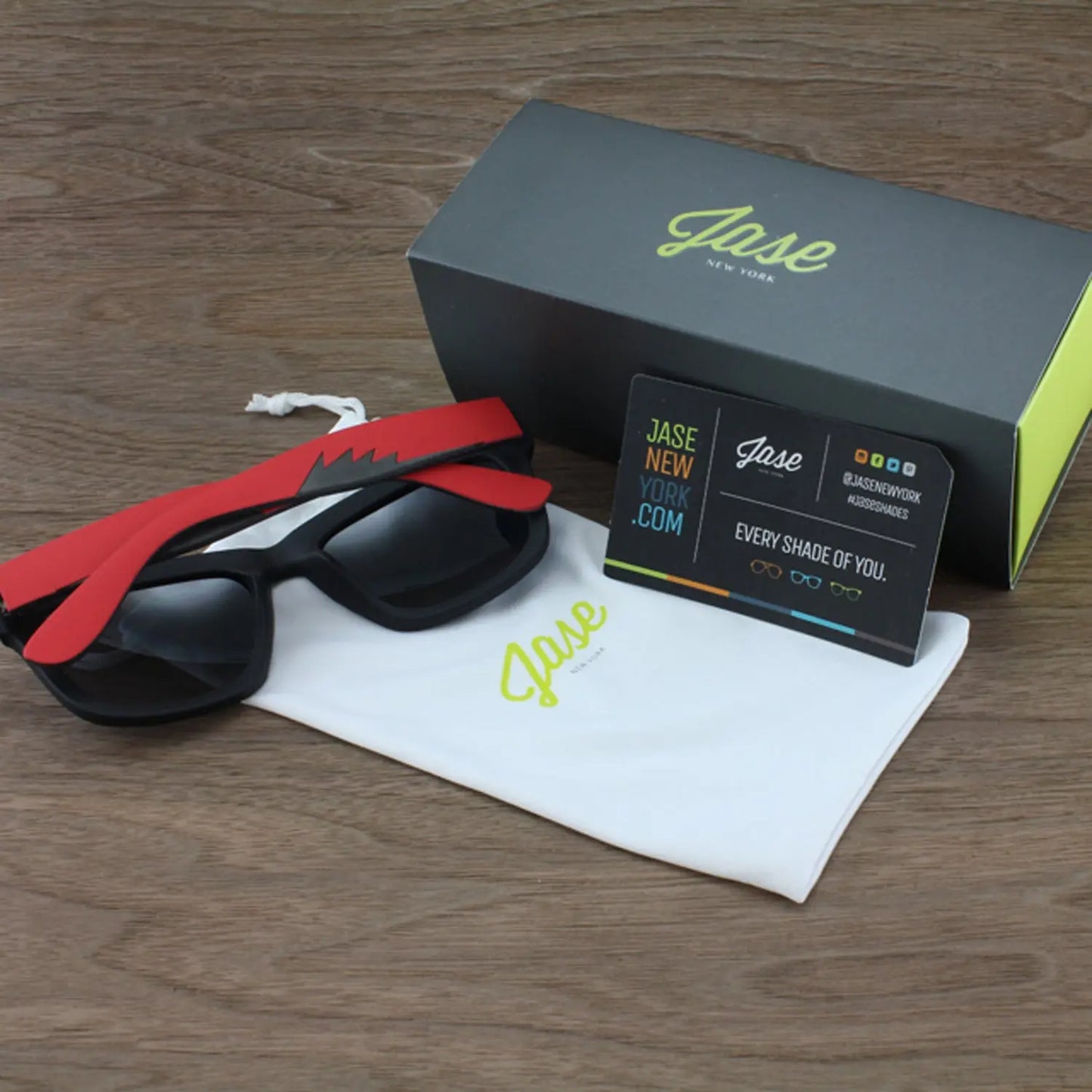 Jase New York Avery Sunglasses Mint Green Cherry